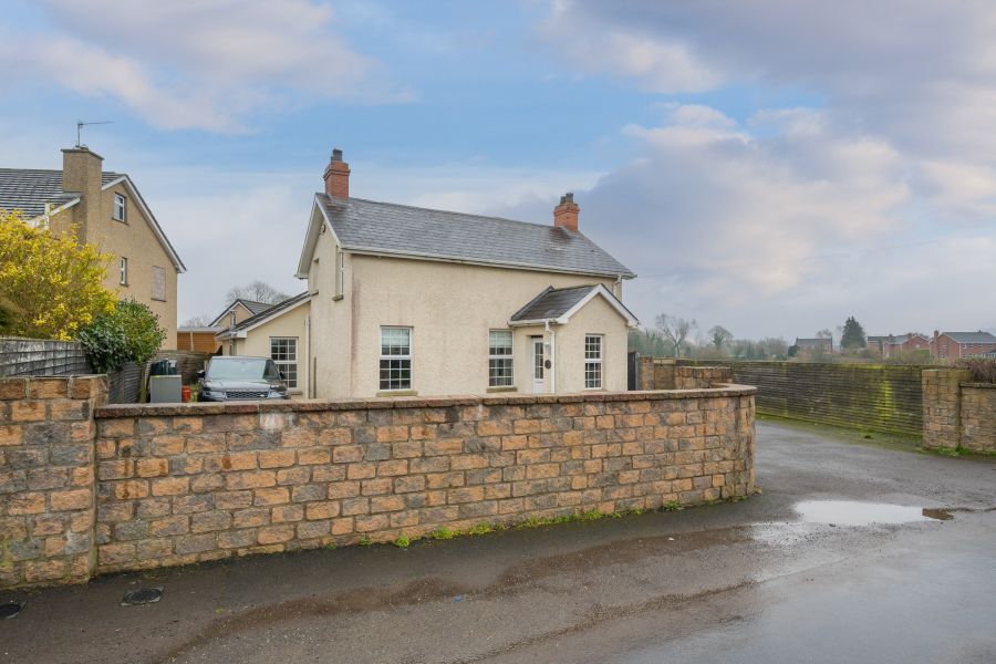 5 Damhead Road