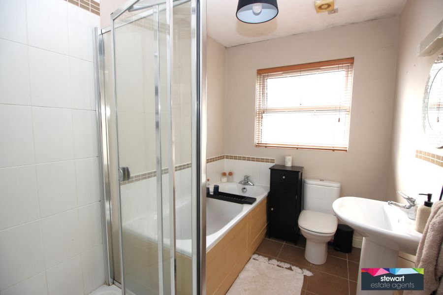 53 Glebe Gardens