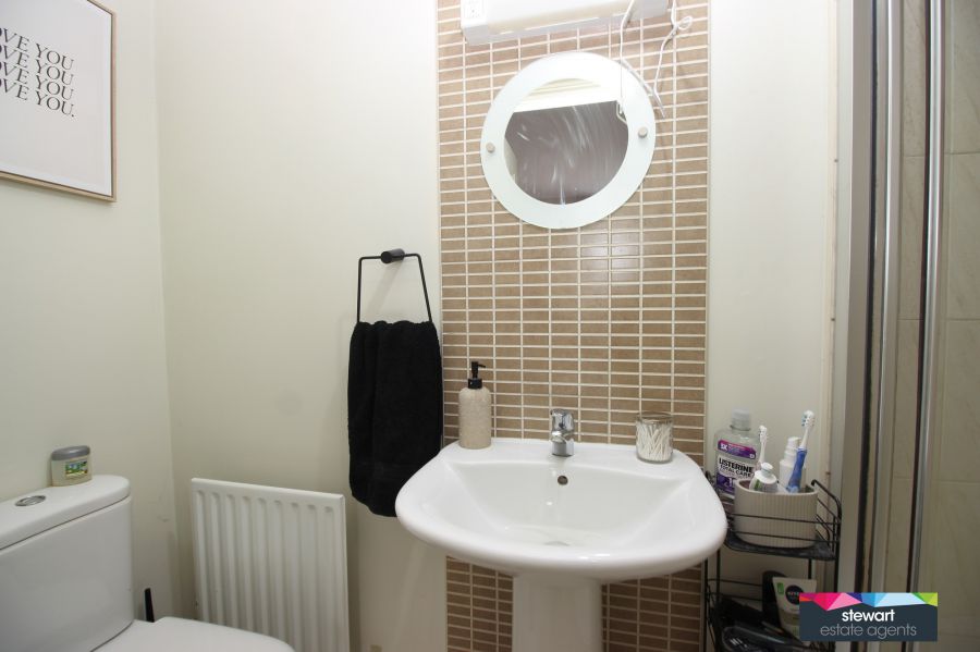 53 Glebe Gardens