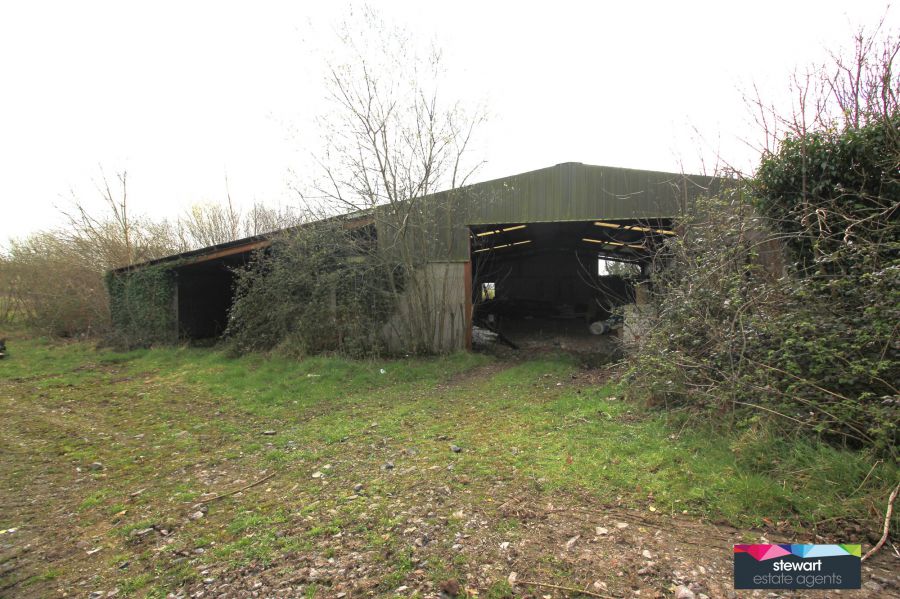 Building Site With Fpp, Lands And Yard Hammond Road