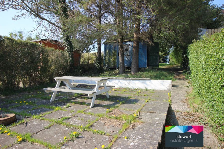 31 Hillsborough Road