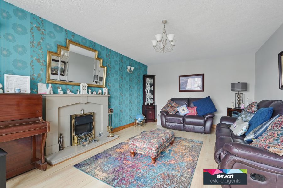 3 Edenview Way