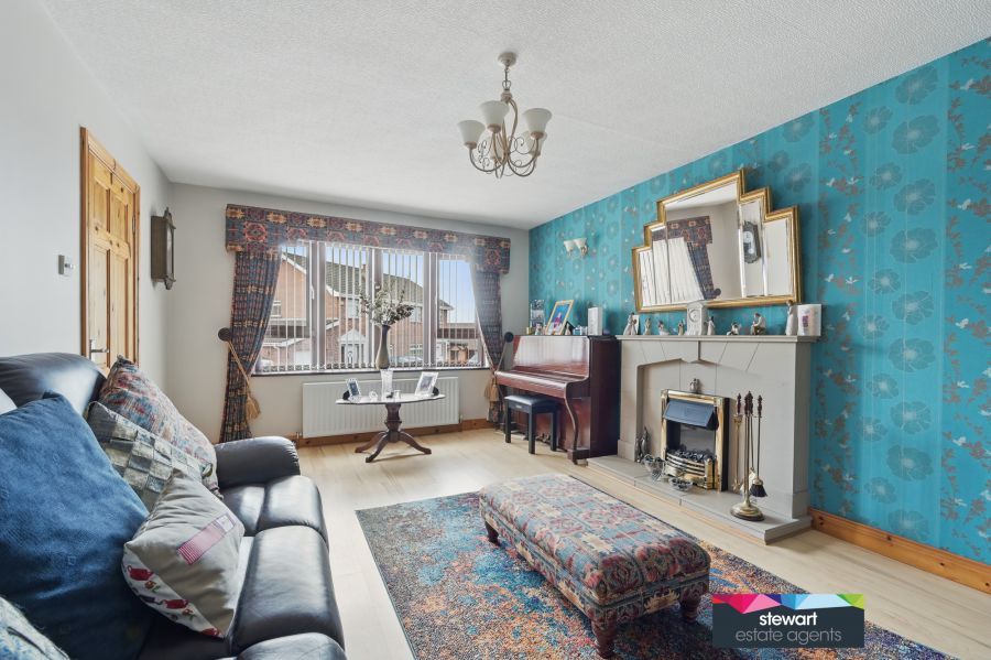 3 Edenview Way