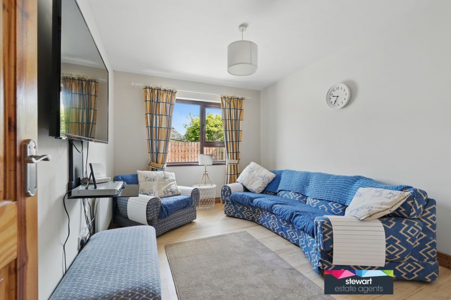 3 Edenview Way
