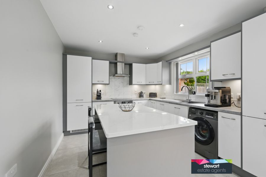 14 Glebe Close