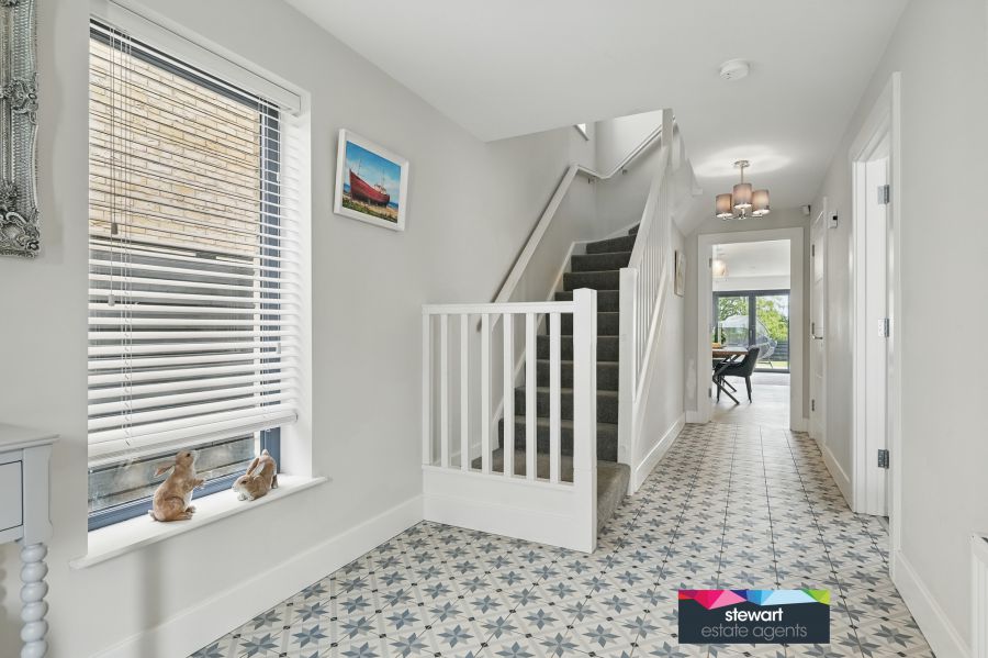 49 Moira Gate