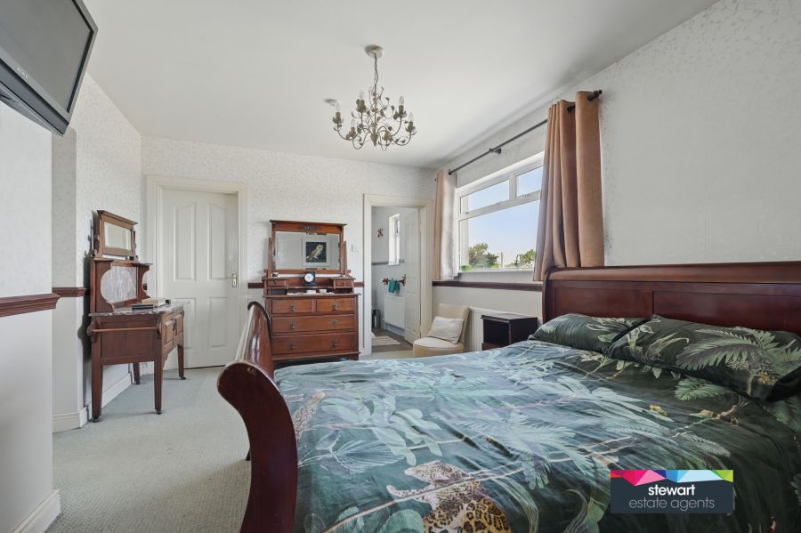 30 Lower Ballinderry Road