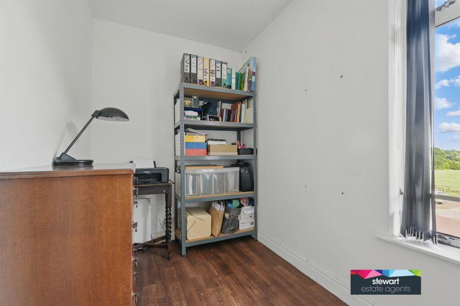 30 Lower Ballinderry Road