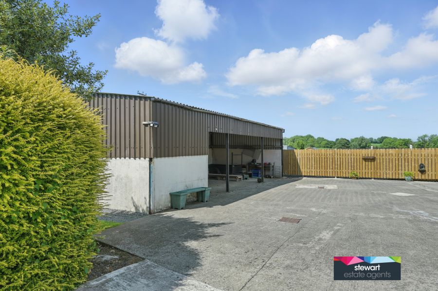 30 Lower Ballinderry Road