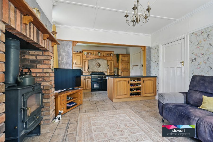 30 Lower Ballinderry Road