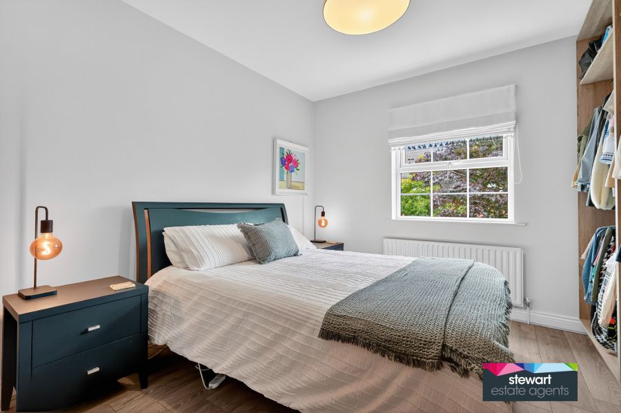 78 Glebe Gardens