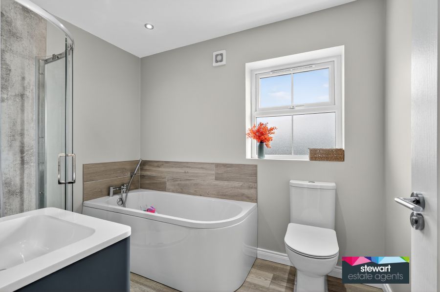 8 Glebe Close