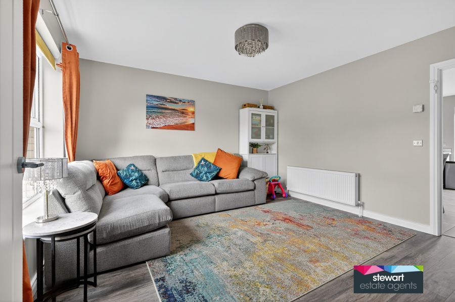 8 Glebe Close