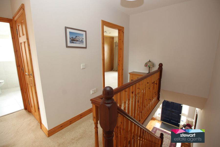 27 Glebe Park