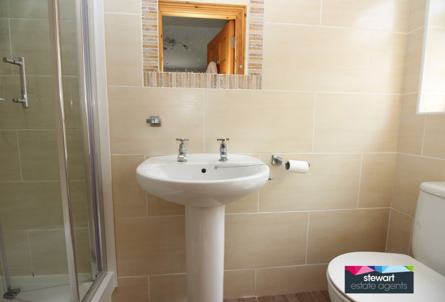 27 Glebe Park