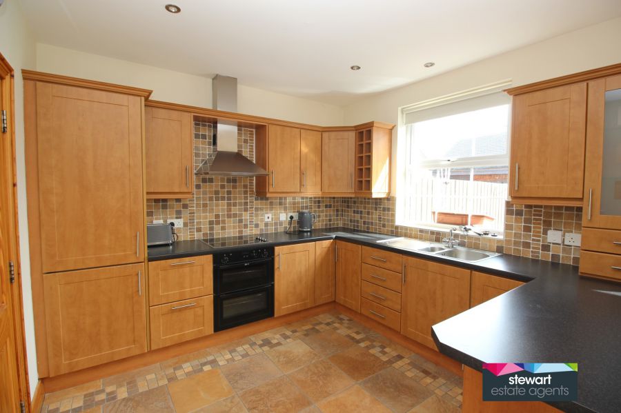 27 Glebe Park