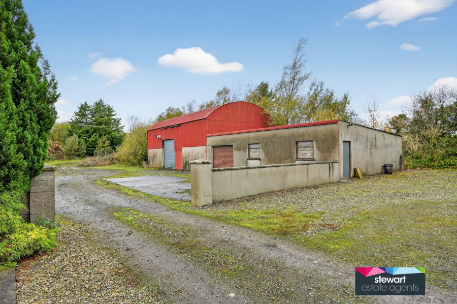 The White House, 4A Chestnut Hill Road