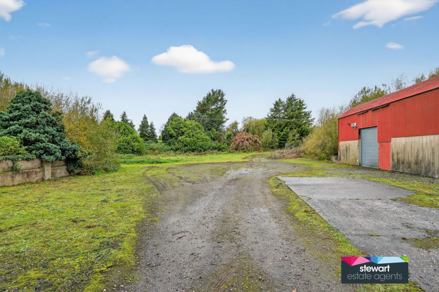 The White House, 4A Chestnut Hill Road