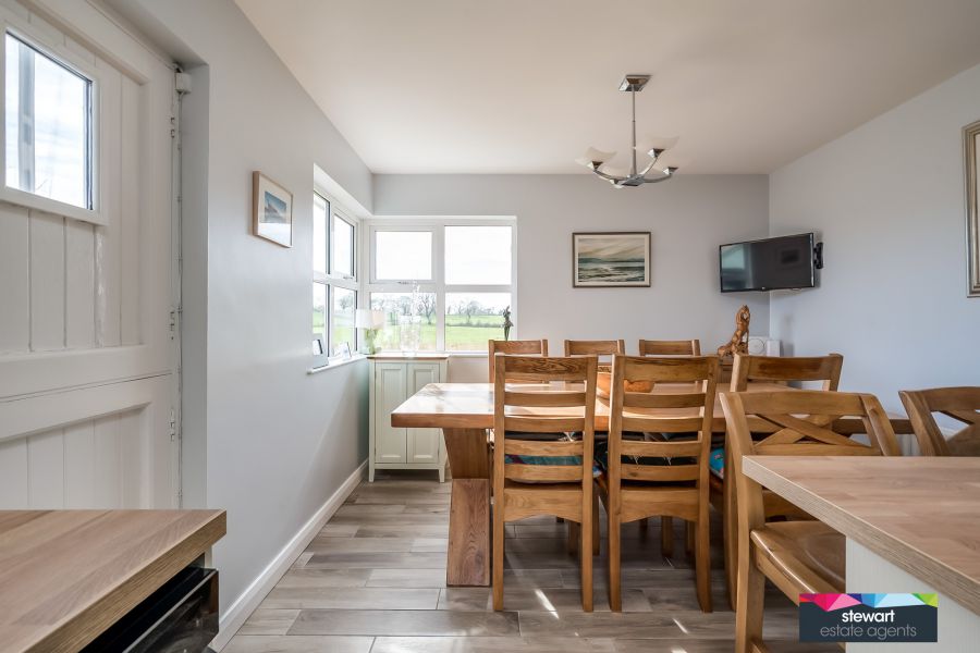 17 Lower Ballinderry Road