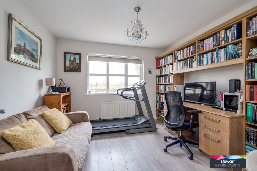 17 Lower Ballinderry Road