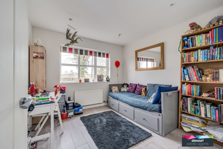 17 Lower Ballinderry Road