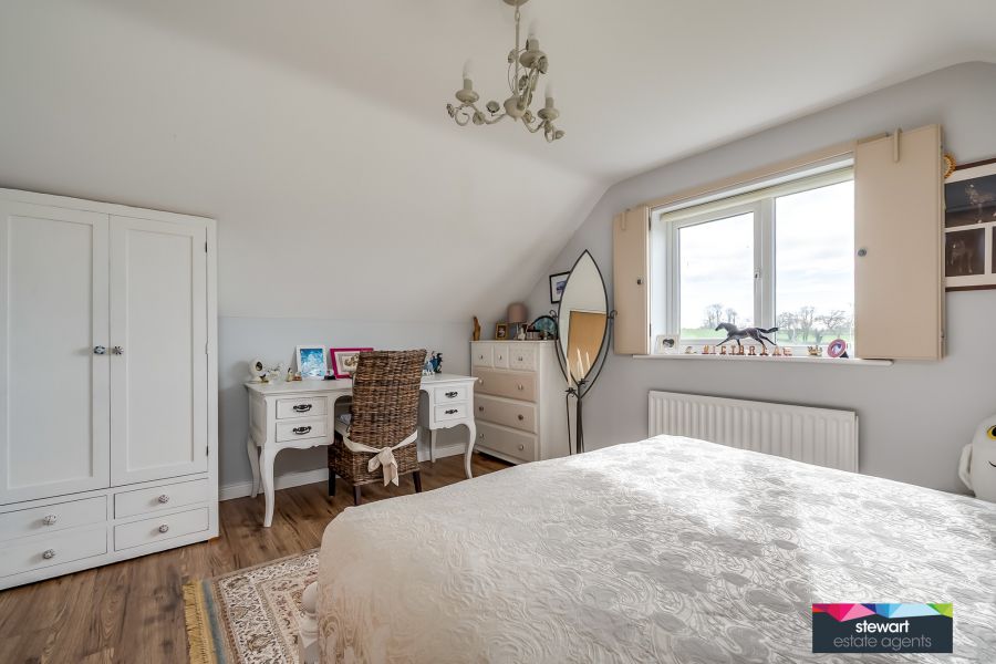 17 Lower Ballinderry Road