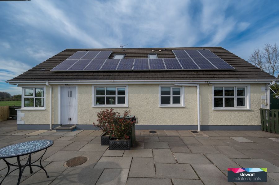 17 Lower Ballinderry Road