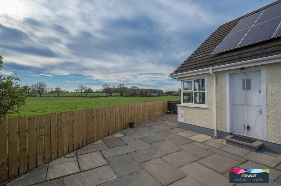 17 Lower Ballinderry Road