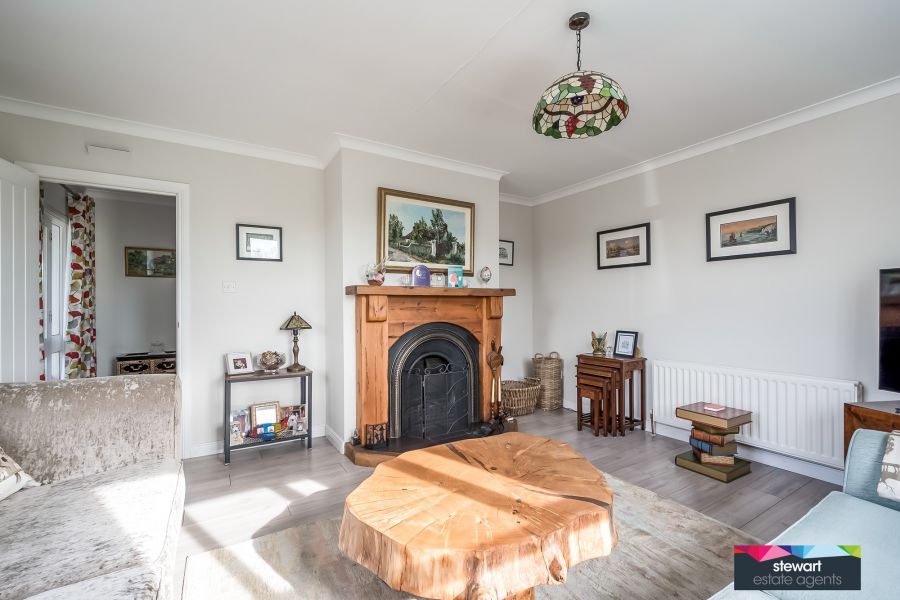 17 Lower Ballinderry Road