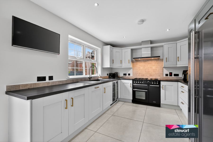 76 Wellington Park Drive