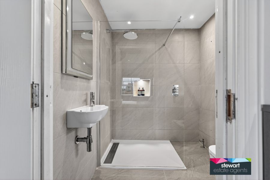 76 Wellington Park Drive