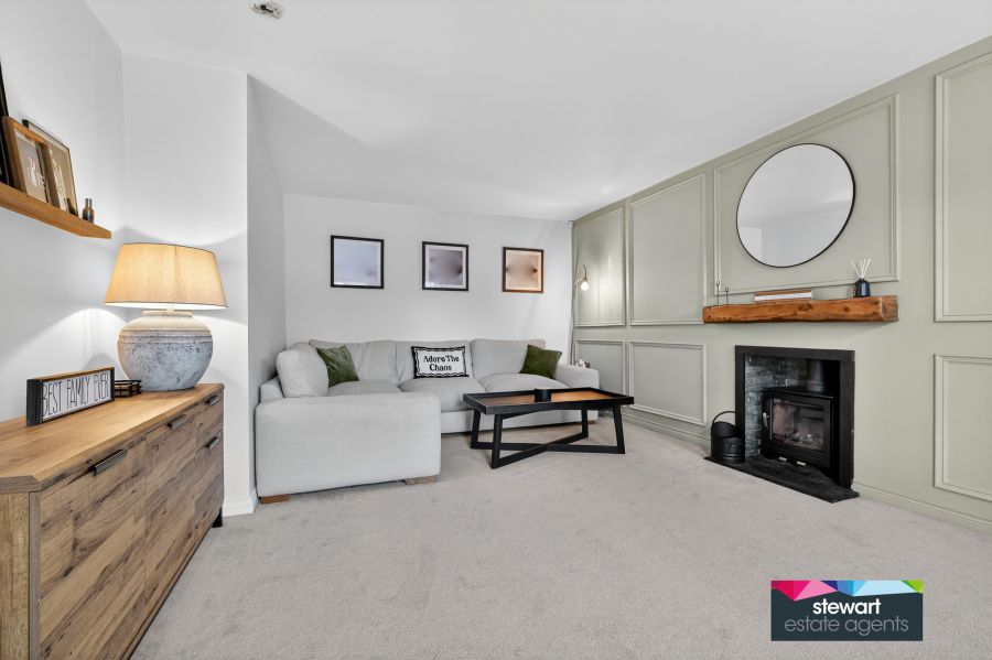 76 Wellington Park Drive