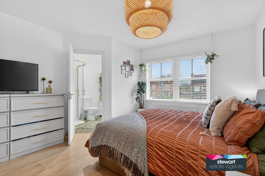 84 Wellington Park Avenue