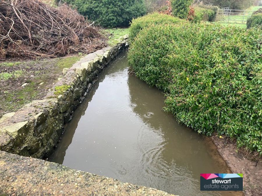 Broadwater House, 13 Old Church Lane