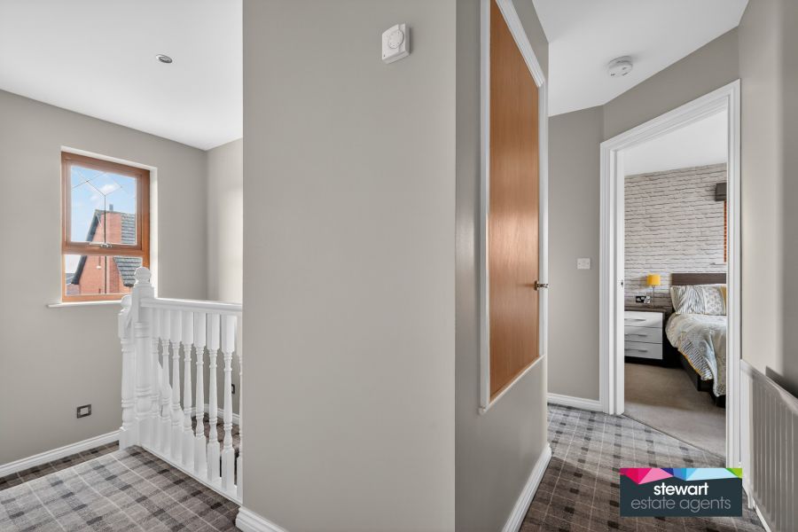 4 Wellington Park Drive