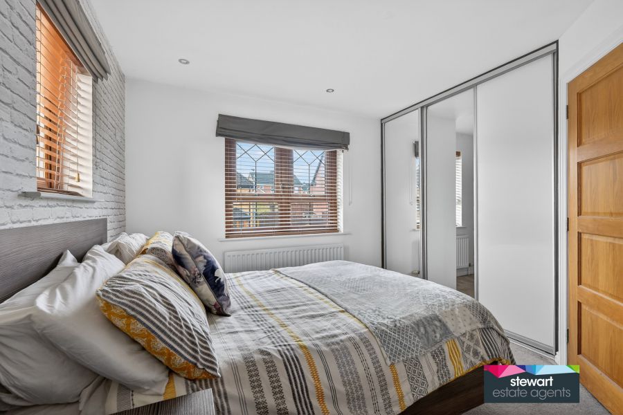 4 Wellington Park Drive