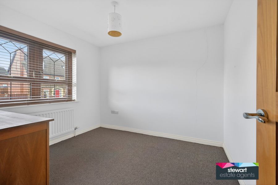 4 Wellington Park Drive