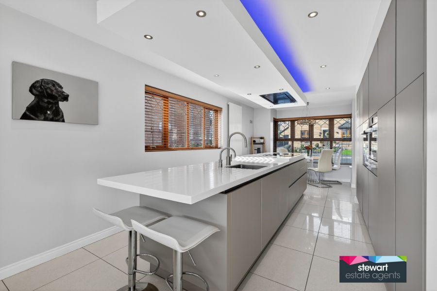 4 Wellington Park Drive