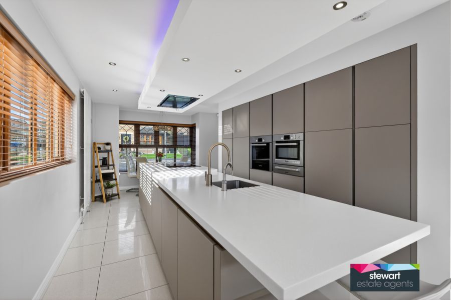 4 Wellington Park Drive