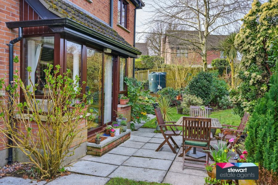 The Enscombe, 47 Waringfield Avenue