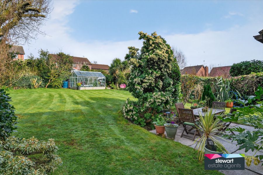 The Enscombe, 47 Waringfield Avenue