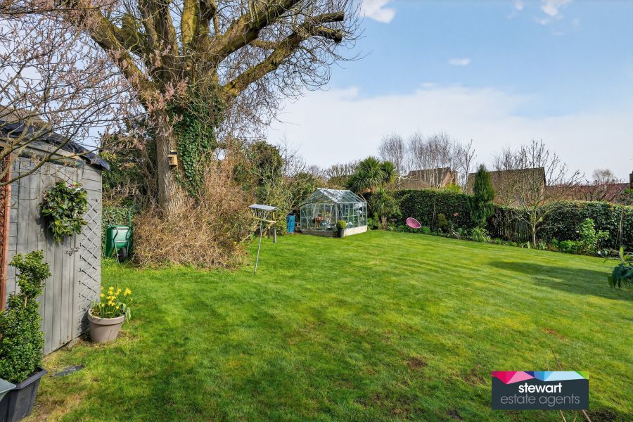 The Enscombe, 47 Waringfield Avenue