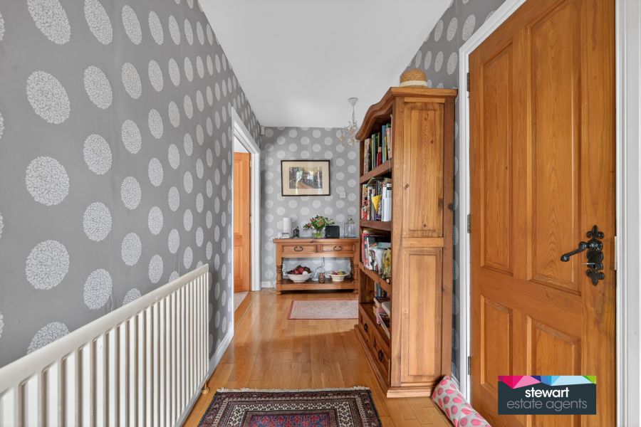 The Enscombe, 47 Waringfield Avenue