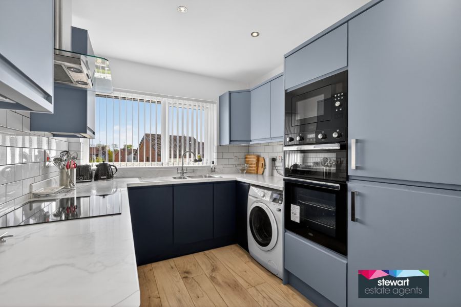 15 Laganvale Mews