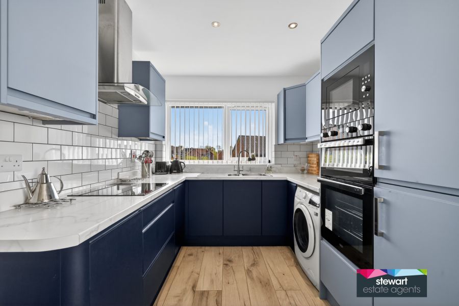 15 Laganvale Mews