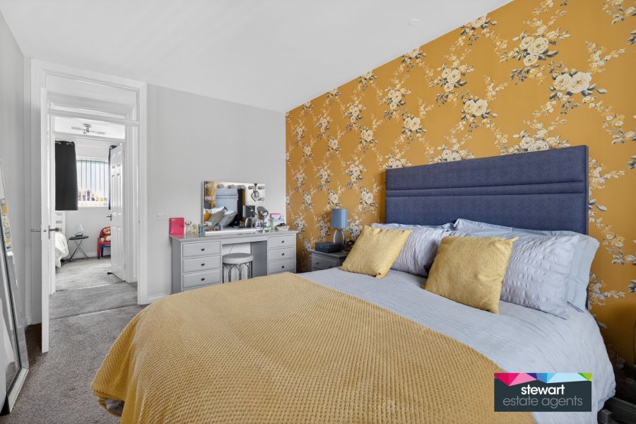 15 Laganvale Mews