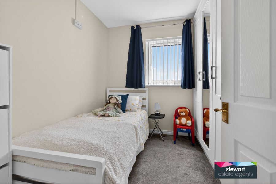 15 Laganvale Mews