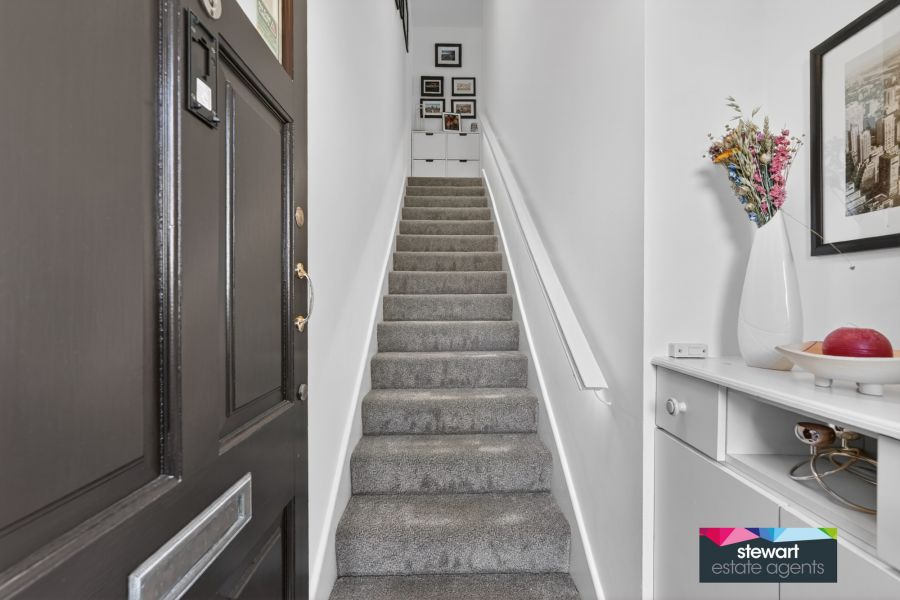 15 Laganvale Mews