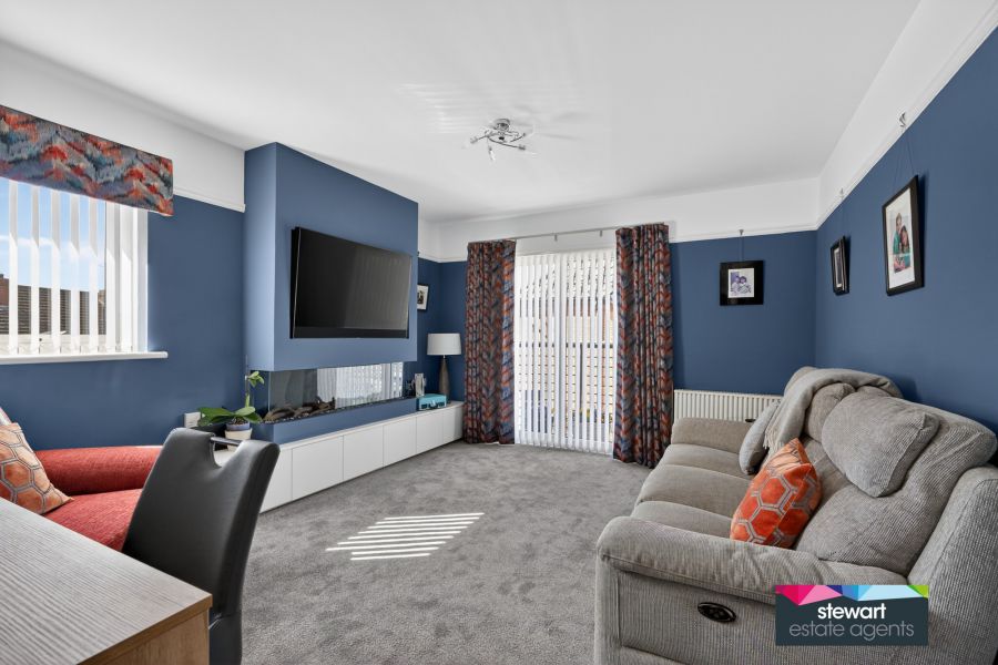 15 Laganvale Mews