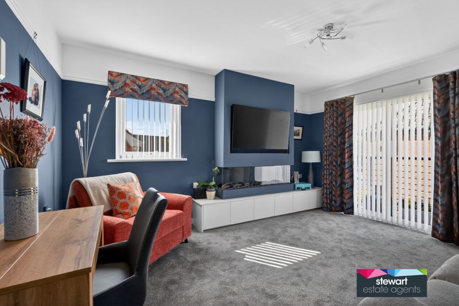 15 Laganvale Mews